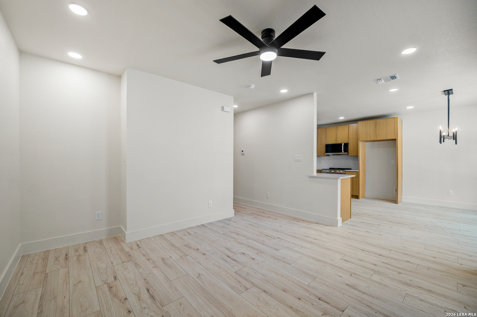2015 Potosi San Antonio TX 78207