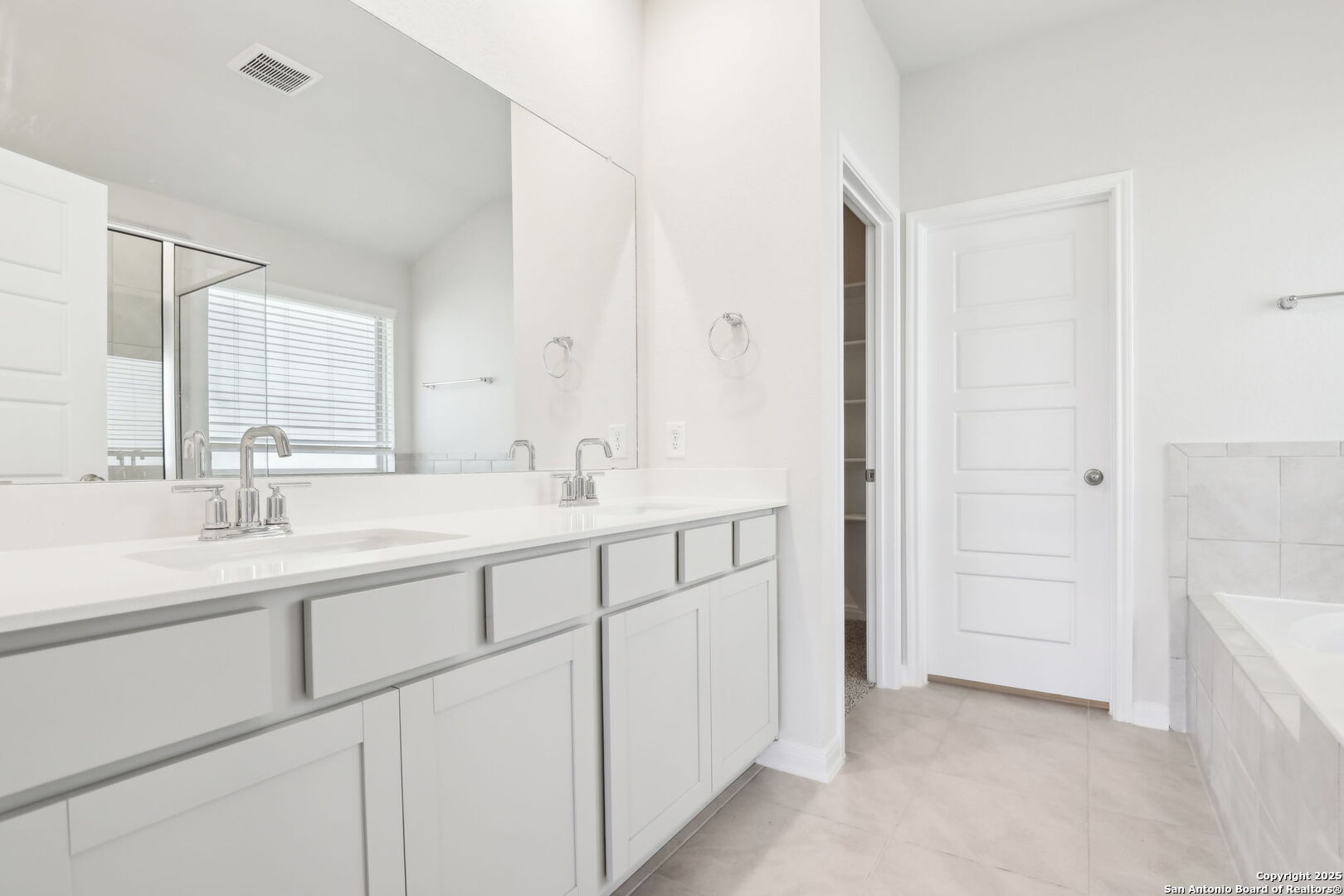 112 Shelton Pass Cibolo TX 78108