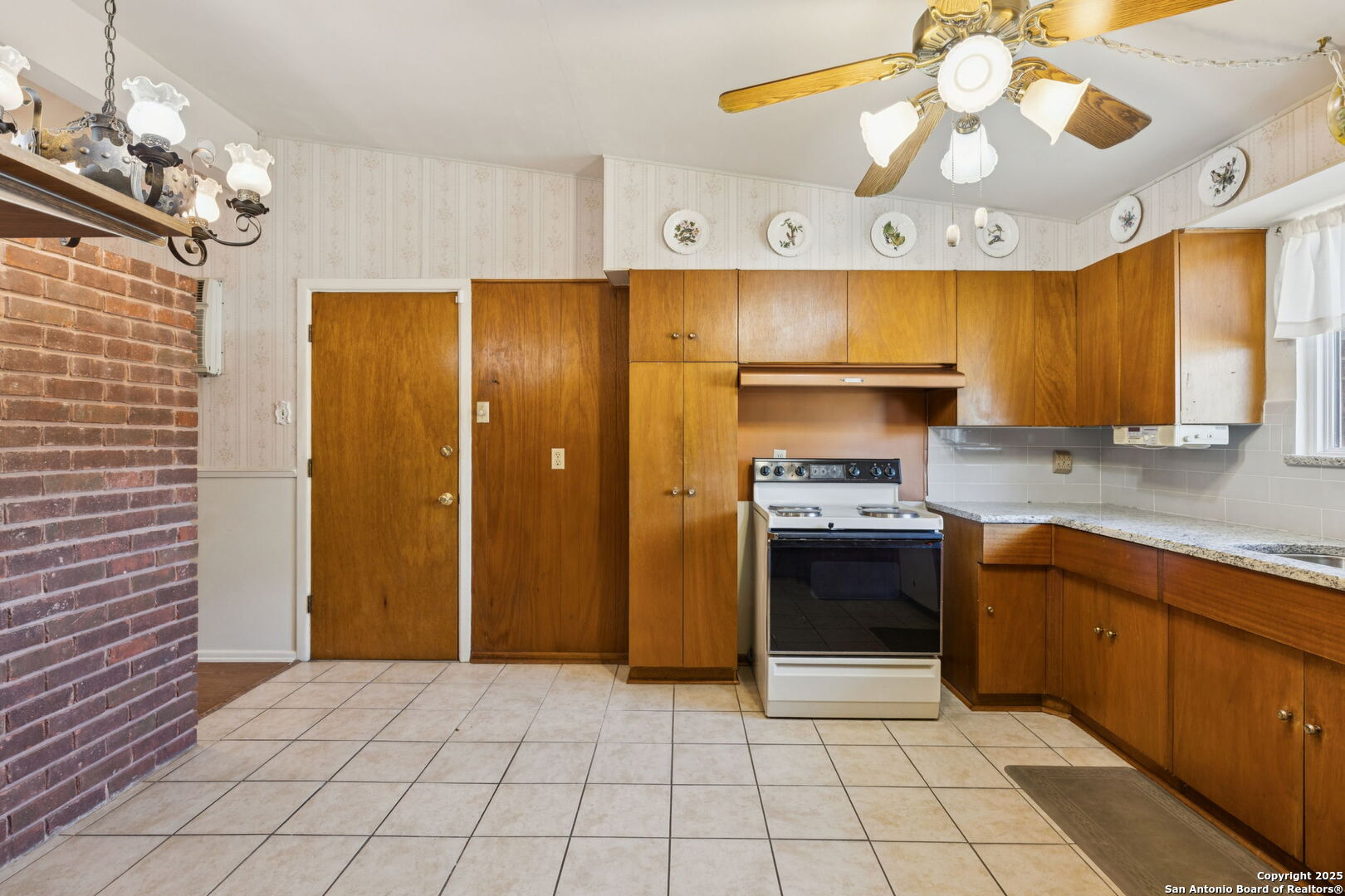 4518 Tropical San Antonio TX 78218
