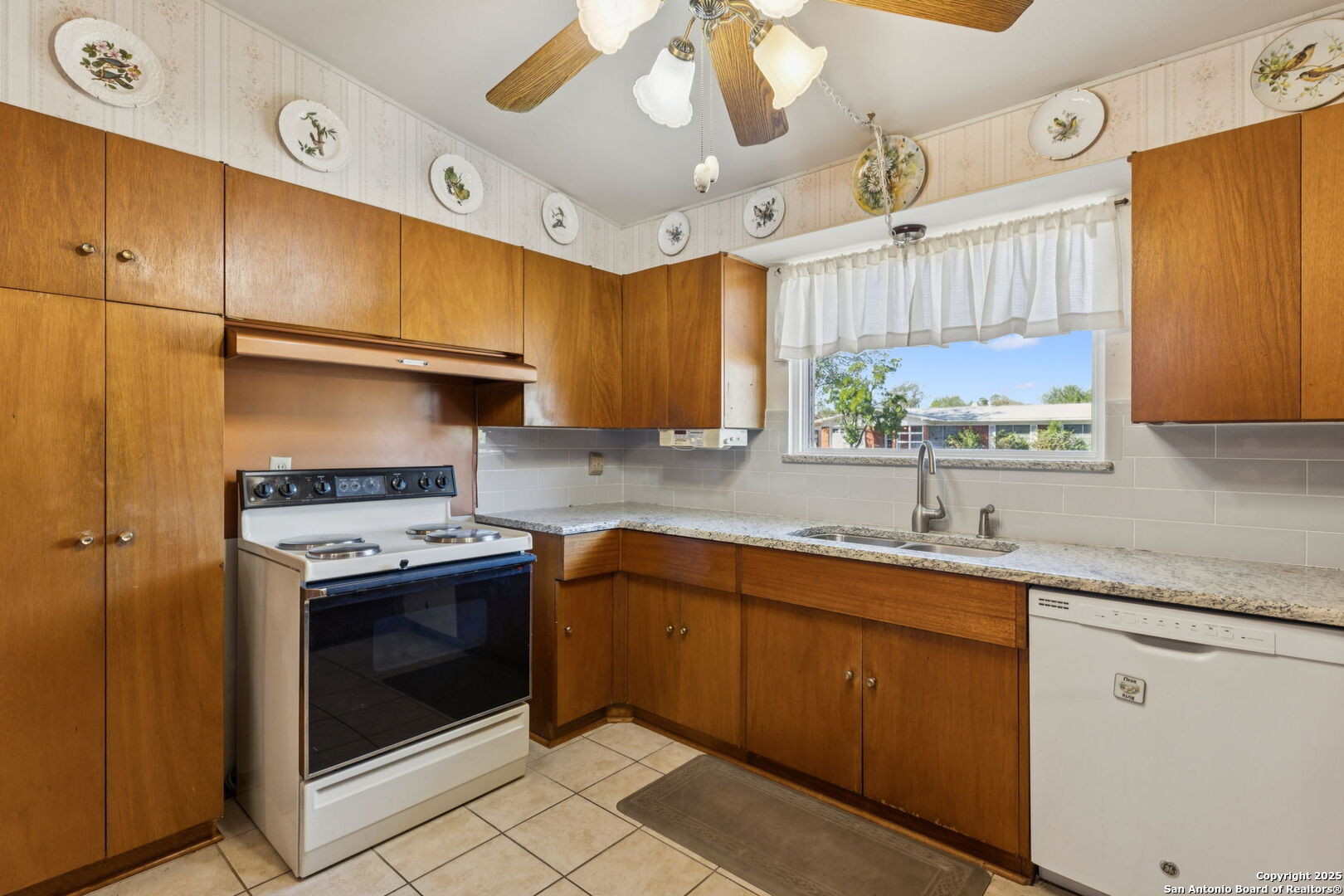 4518 Tropical San Antonio TX 78218