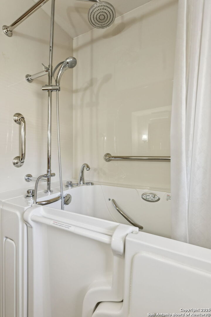 4518 Tropical San Antonio TX 78218
