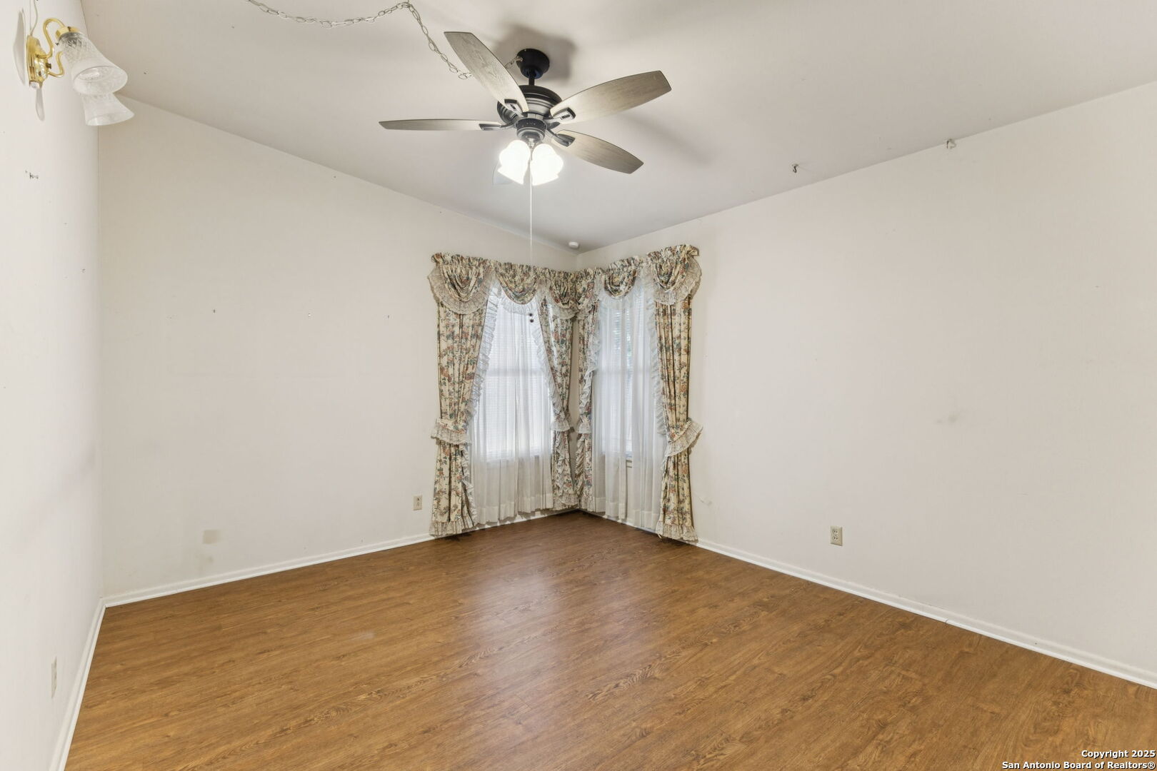4518 Tropical San Antonio TX 78218