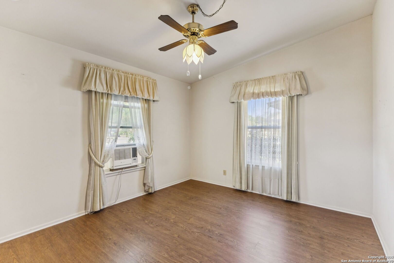 4518 Tropical San Antonio TX 78218