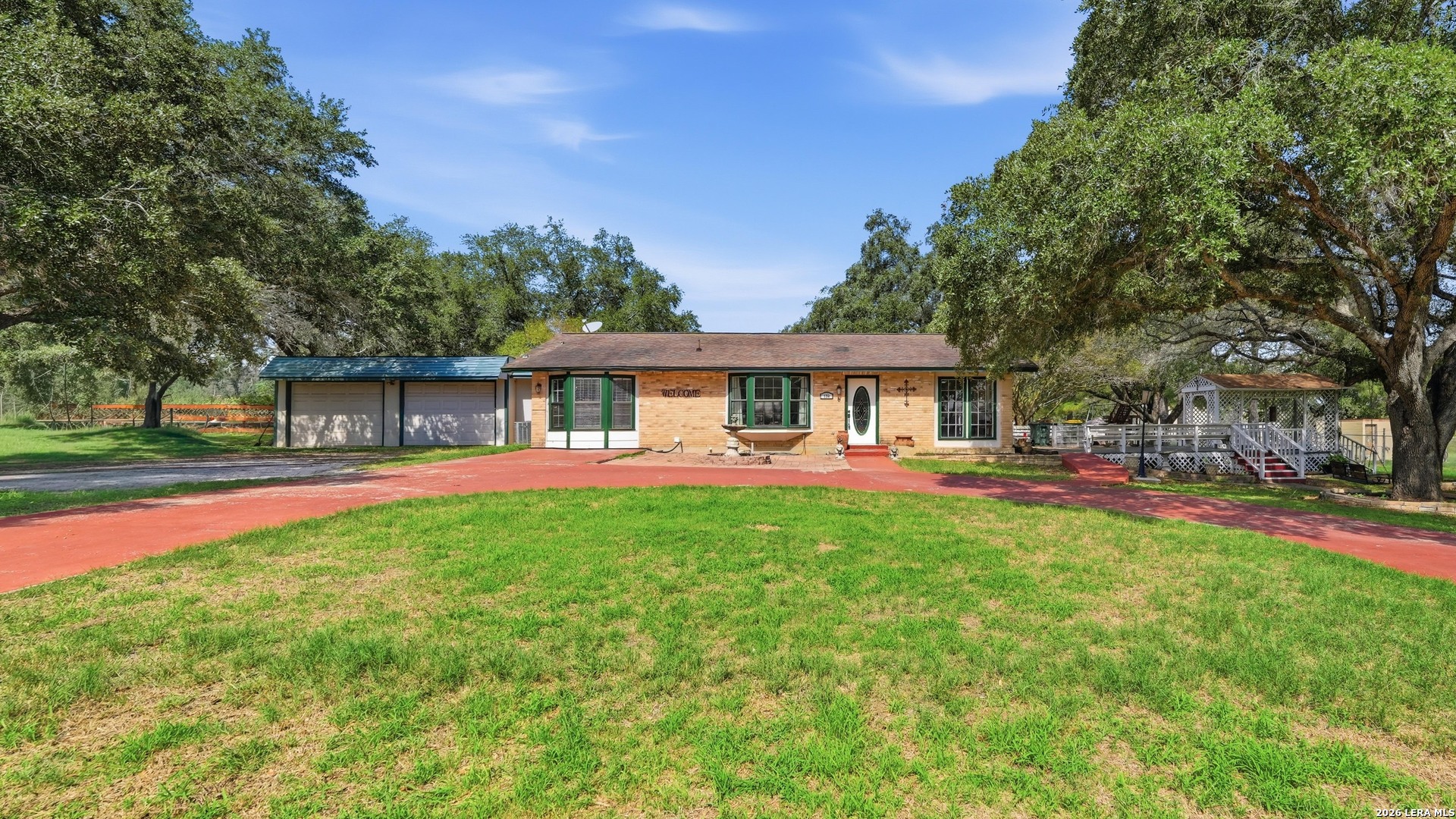150 Ranch Country Drive La Vernia TX 78121