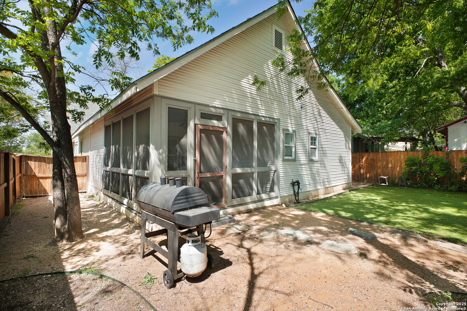 636 W Hollywood Avenue San Antonio TX 78212