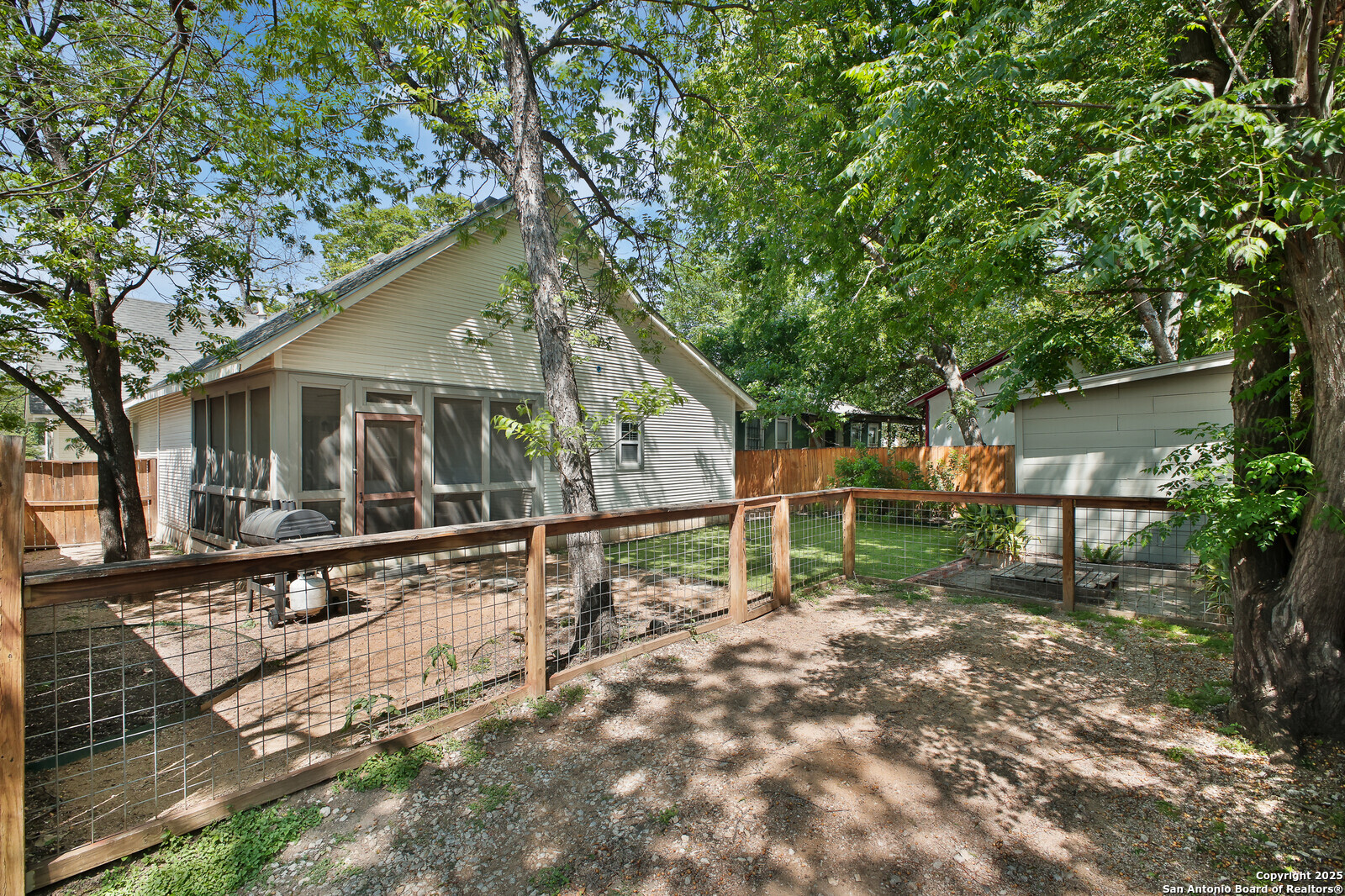 636 W Hollywood Avenue San Antonio TX 78212