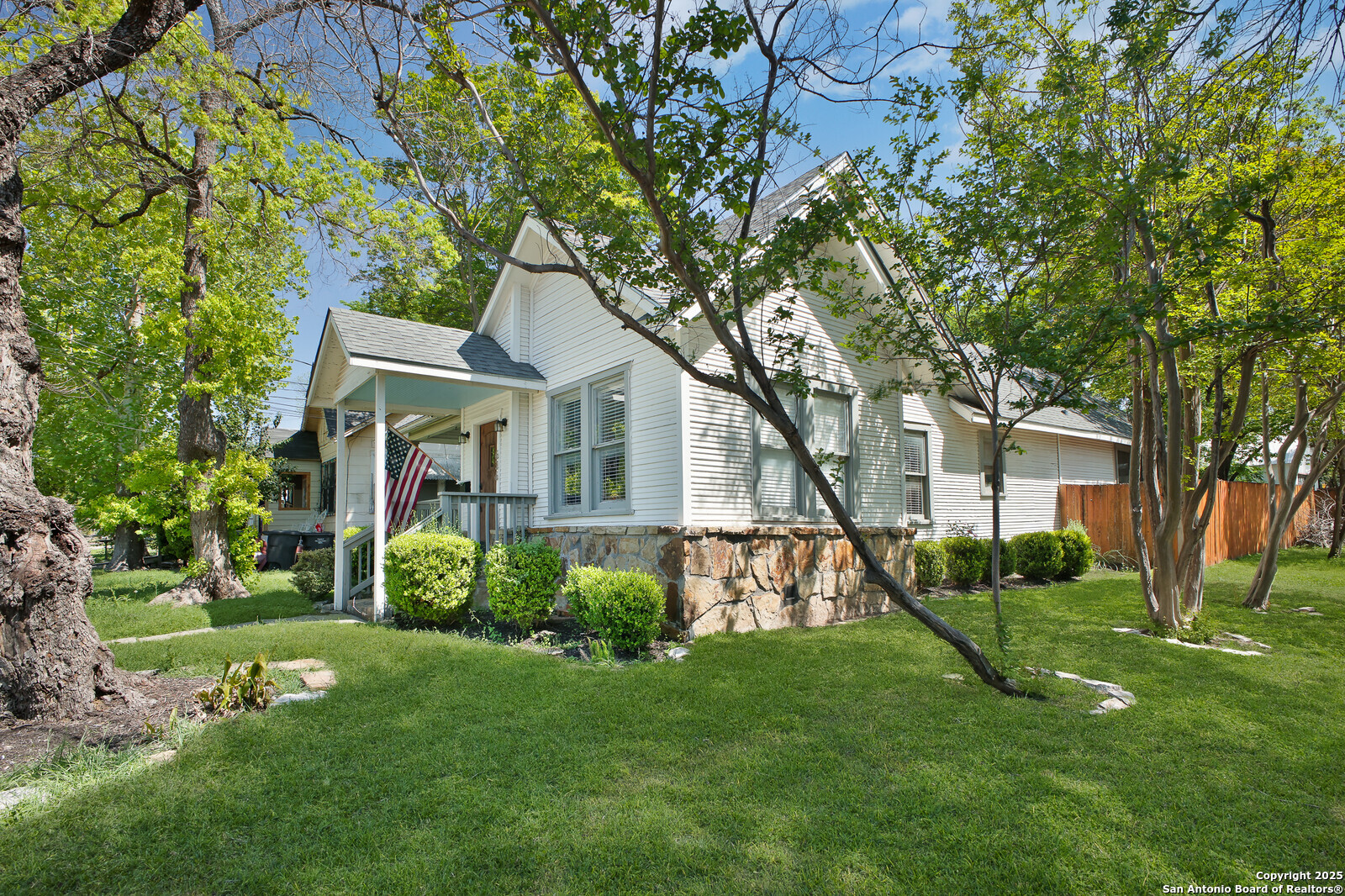 636 W Hollywood Avenue San Antonio TX 78212