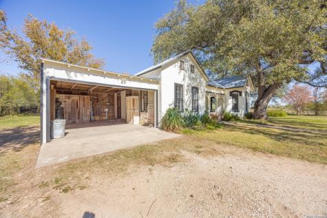 7150 County Road 429 Dhanis TX 78850