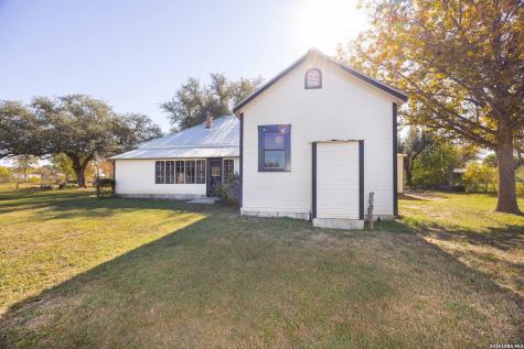 7150 County Road 429 Dhanis TX 78850