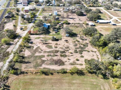 7150 County Road 429 Dhanis TX 78850