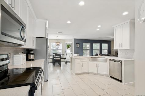 221 Valona Drive Cibolo TX 78108