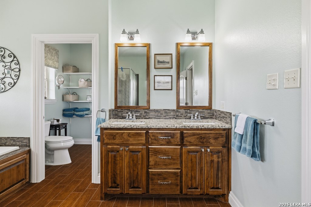 360 Bluff Creek Road Center Point TX 78010