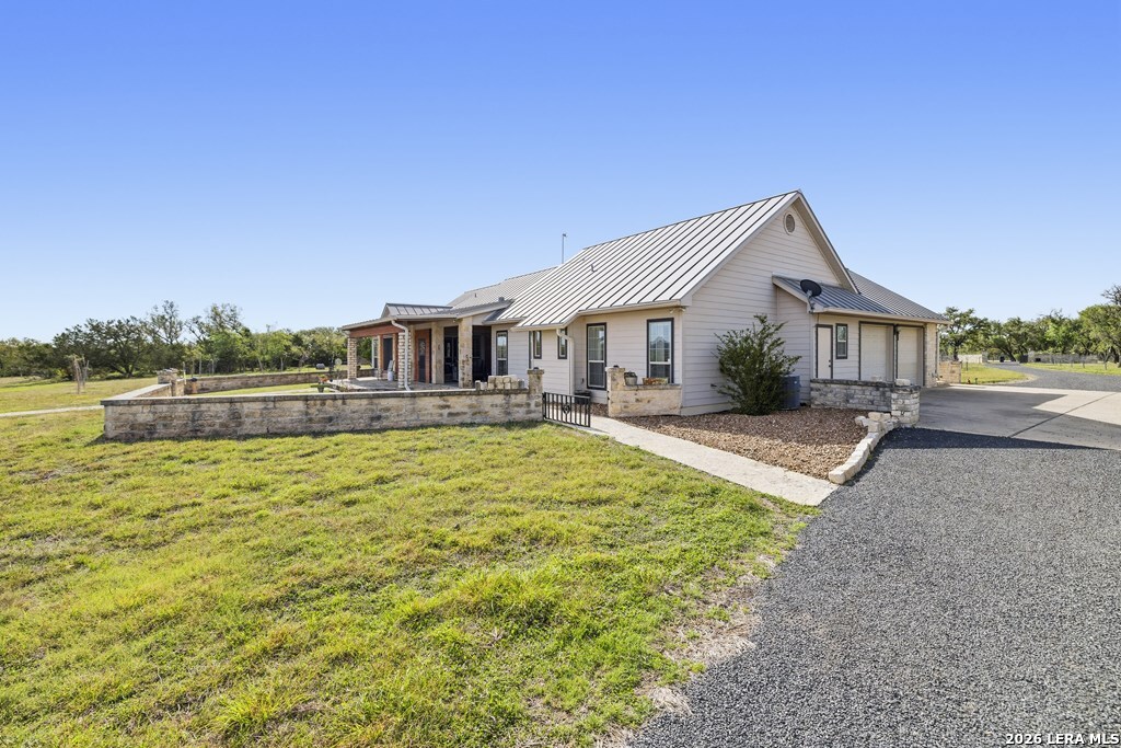 360 Bluff Creek Road Center Point TX 78010