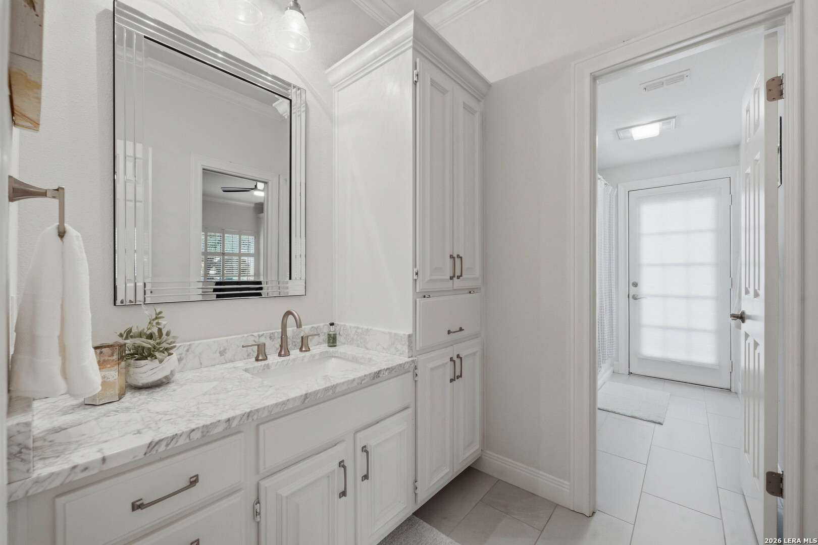 202 Bluffcove San Antonio TX 78216