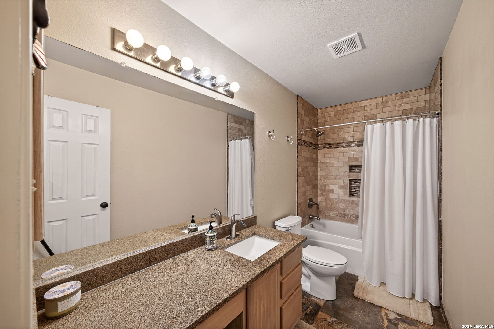 18622 Wooded Creek San Antonio TX 78259