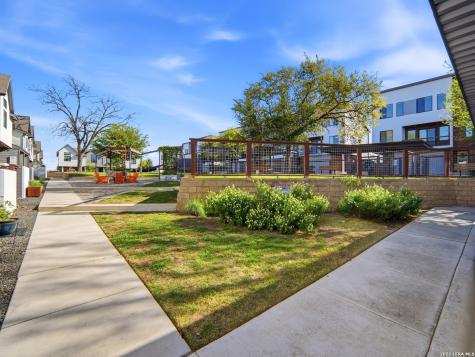102 Tendick San Antonio TX 78209