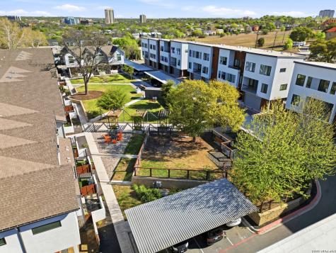 102 Tendick San Antonio TX 78209
