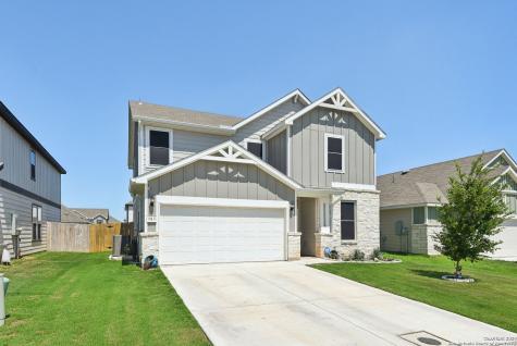 813 Altapass Hills Seguin TX 78155