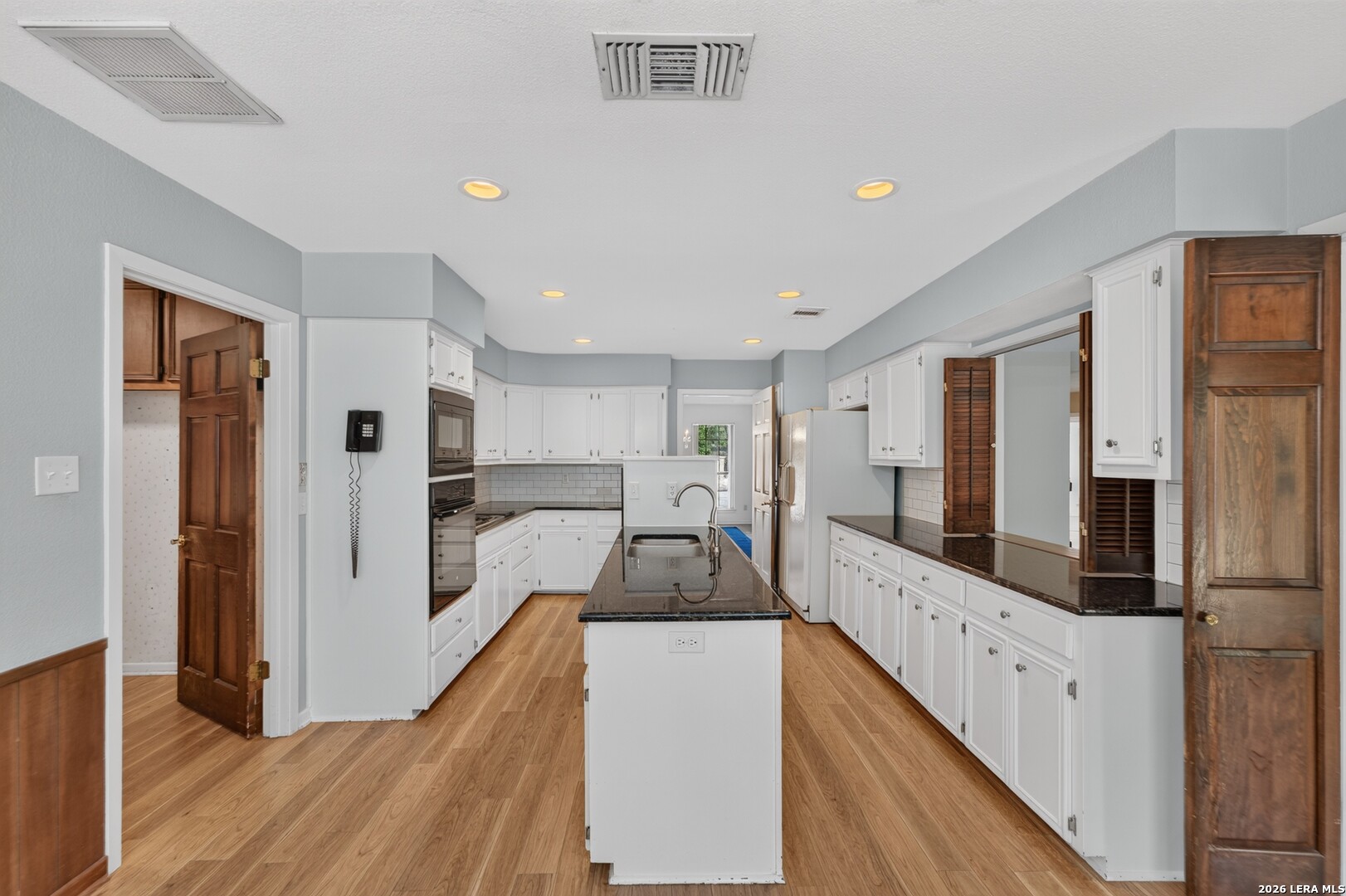 84 Granburg Circle San Antonio TX 78218