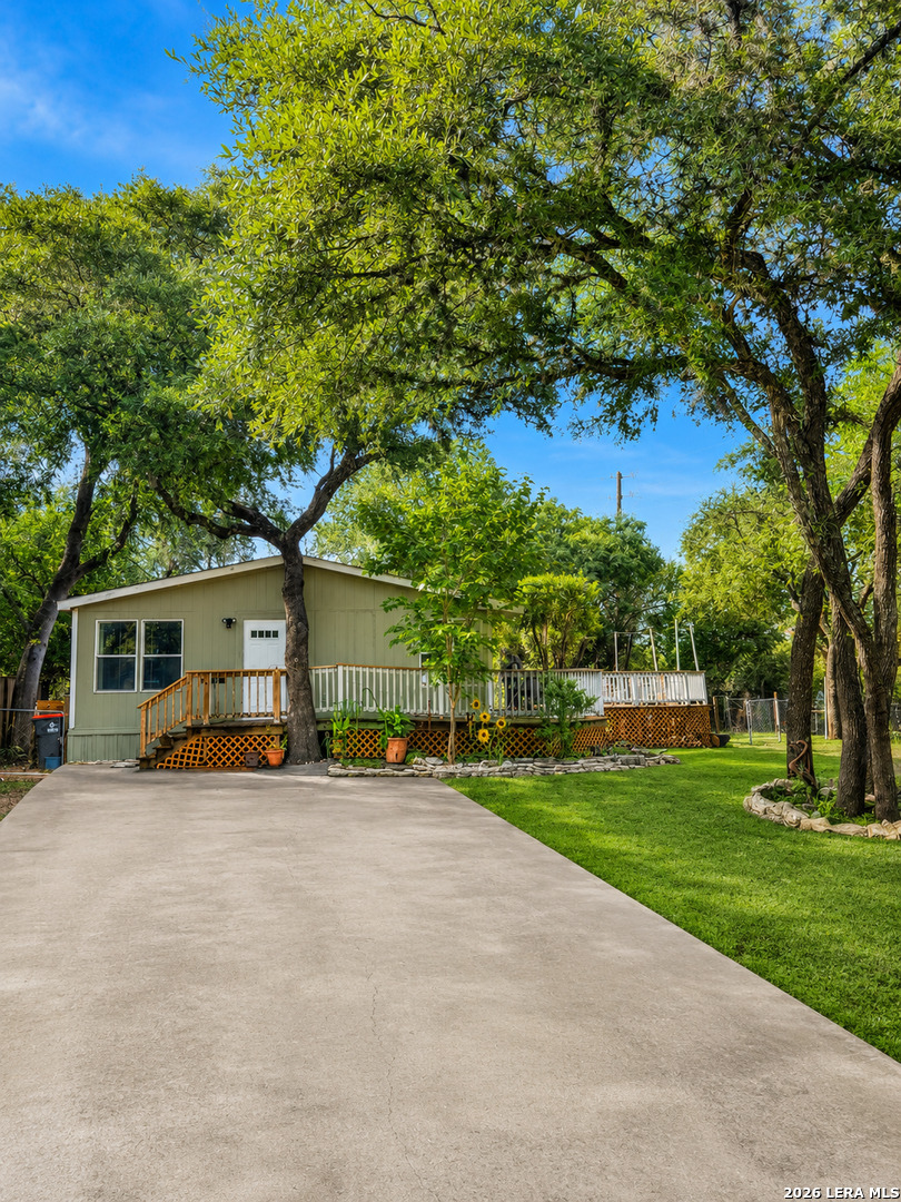 851 Redcloud Drive San Antonio TX 78260