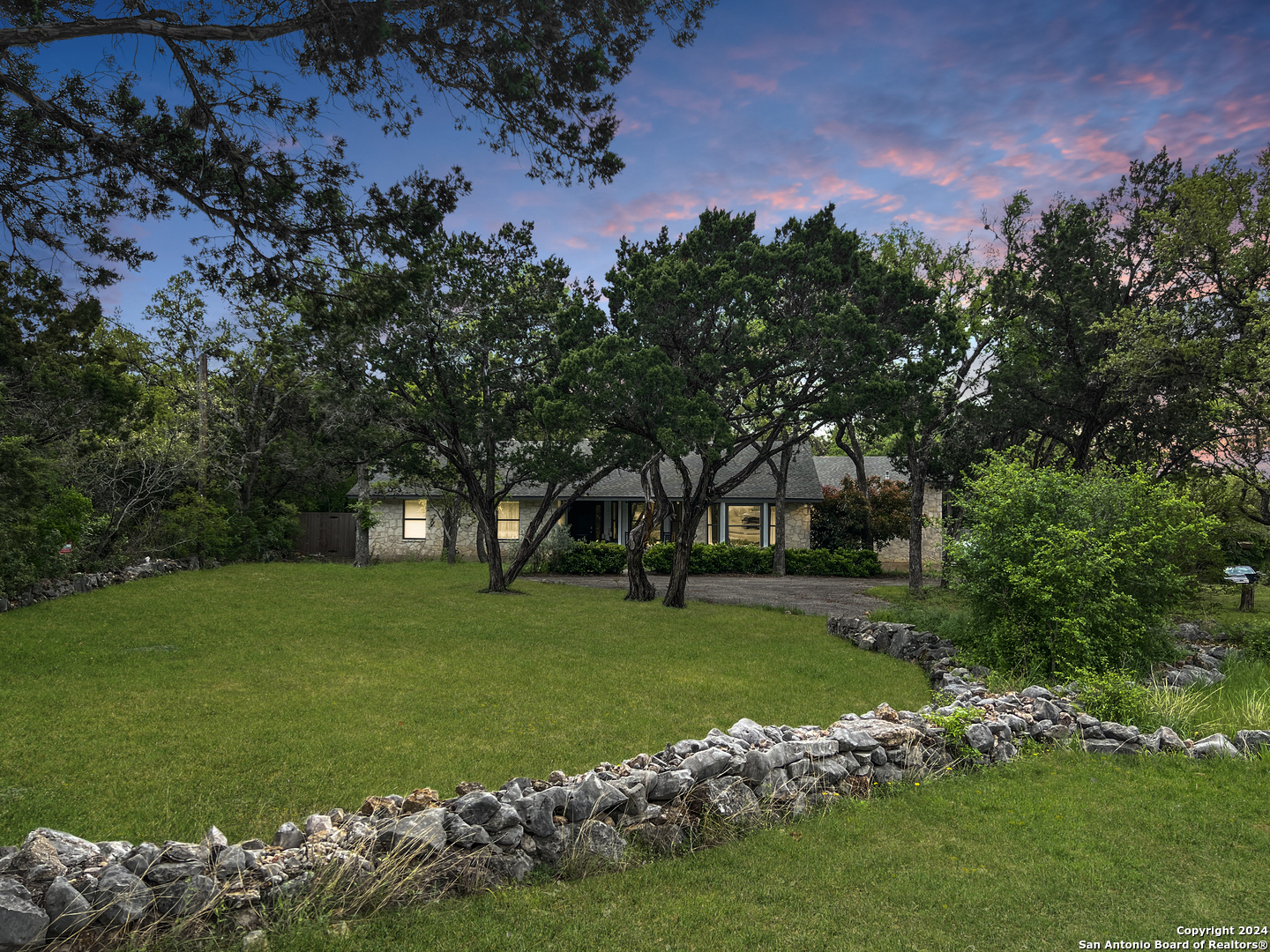 7446 Hummingbird Hill Lane San Antonio TX 78255