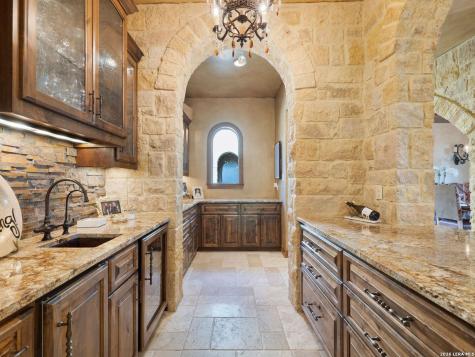 14454 Santa Rita Helotes TX 78023