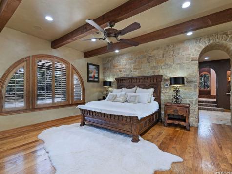 14454 Santa Rita Helotes TX 78023