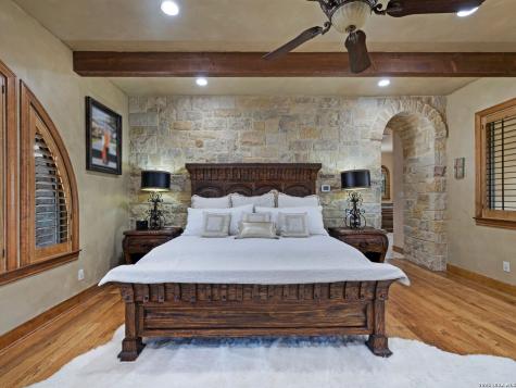 14454 Santa Rita Helotes TX 78023