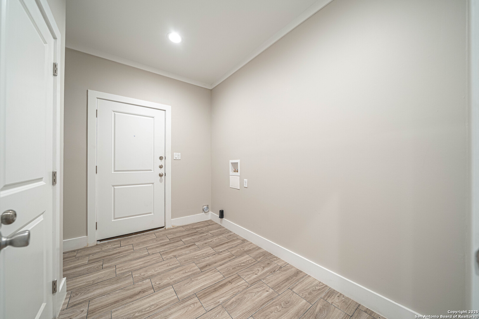 1420 Burleson San Antonio TX 78202