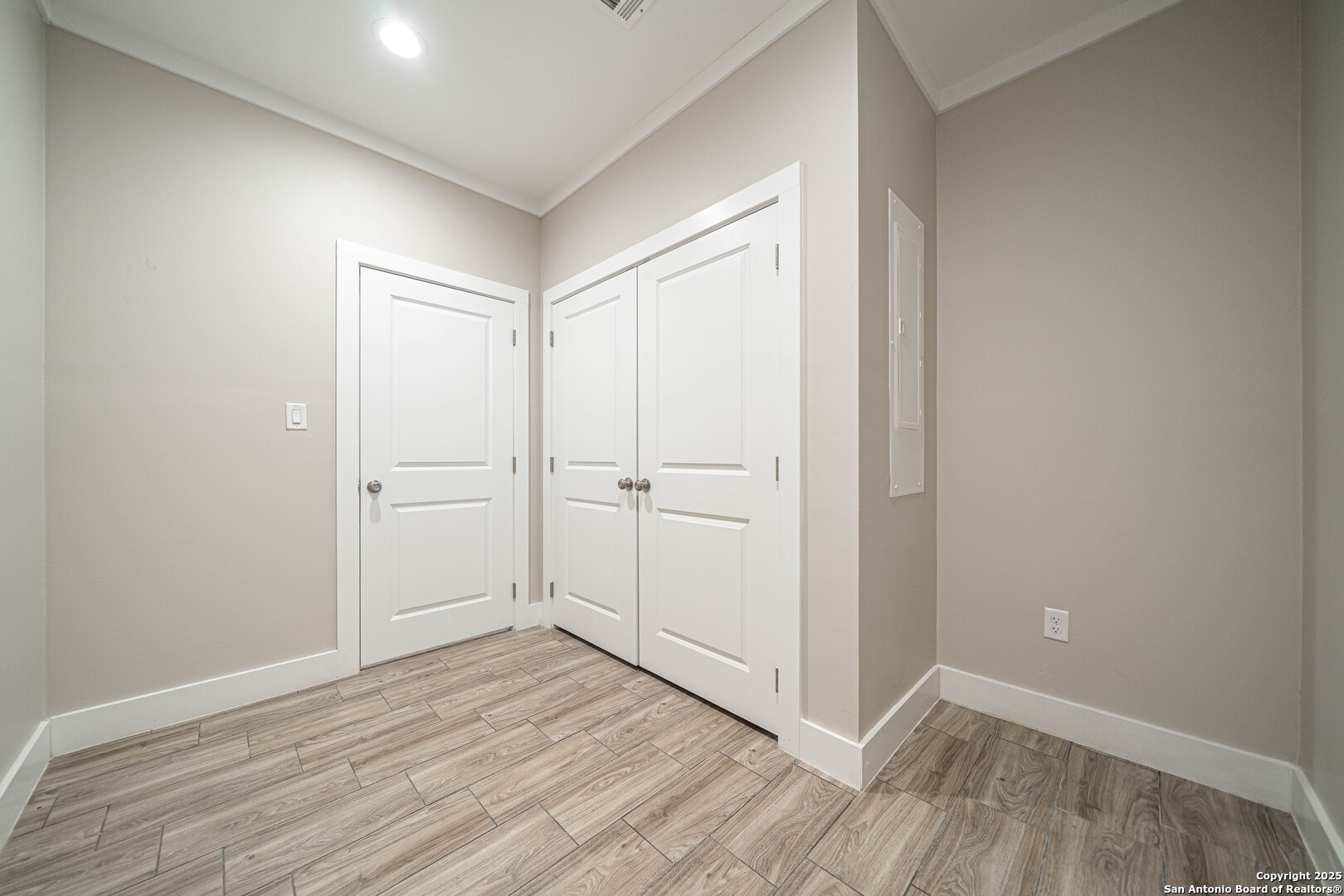 1420 Burleson San Antonio TX 78202