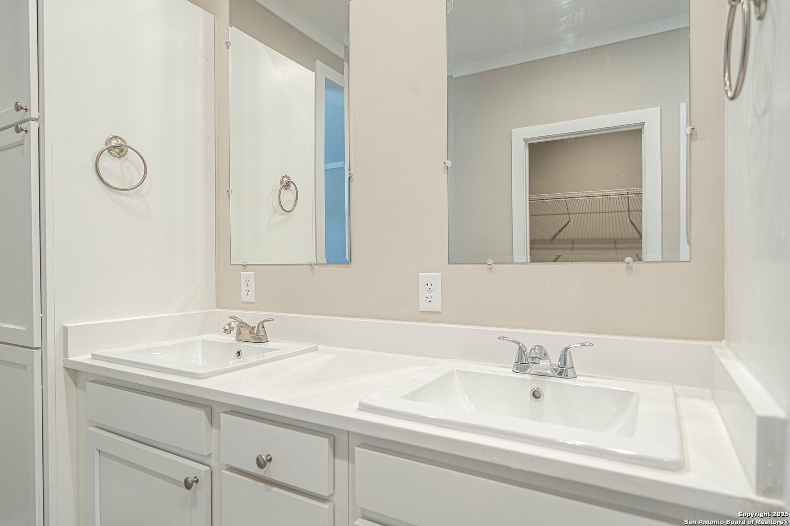 1420 Burleson San Antonio TX 78202
