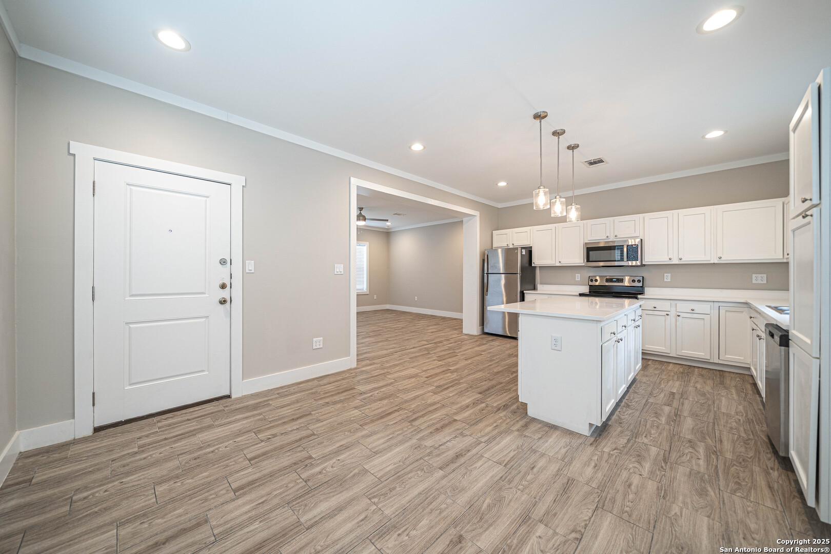 1420 Burleson San Antonio TX 78202