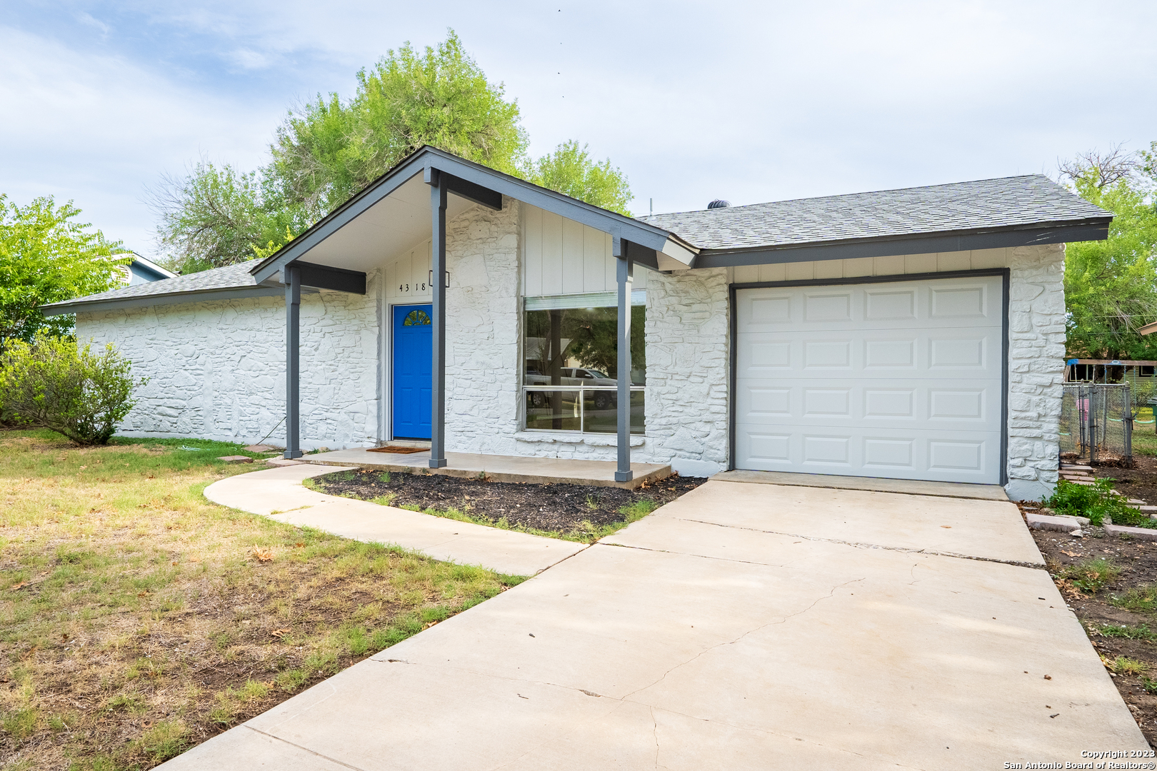 4318 Summer Sun Lane San Antonio TX 78217