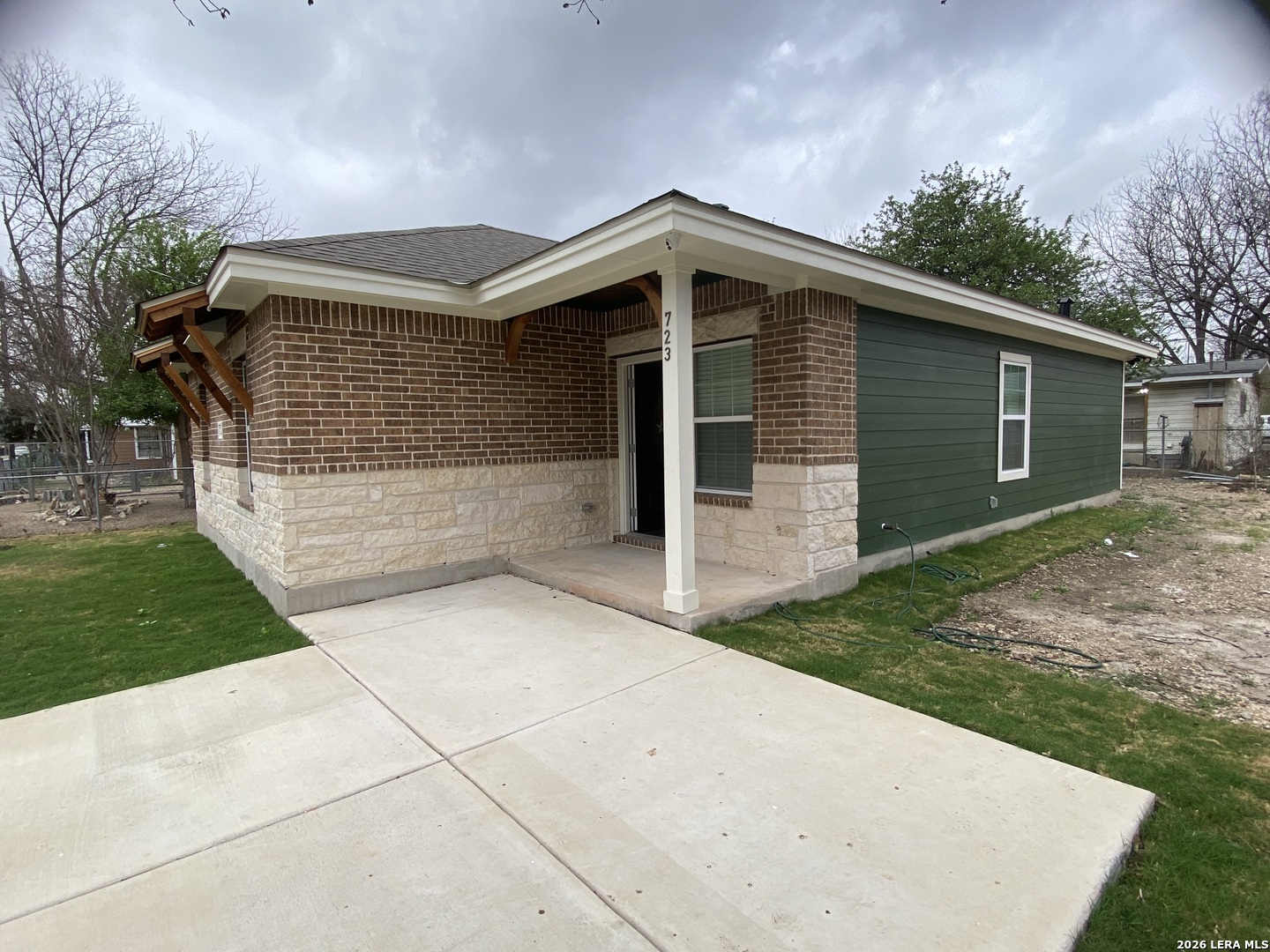 723 S San Bernardo Avenue San Antonio TX 78237