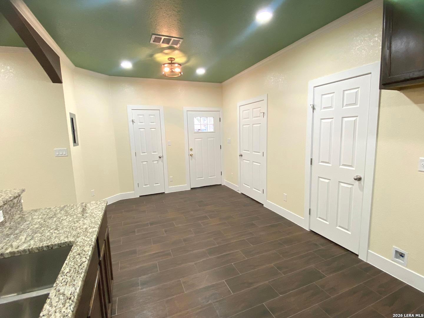 723 S San Bernardo Avenue San Antonio TX 78237