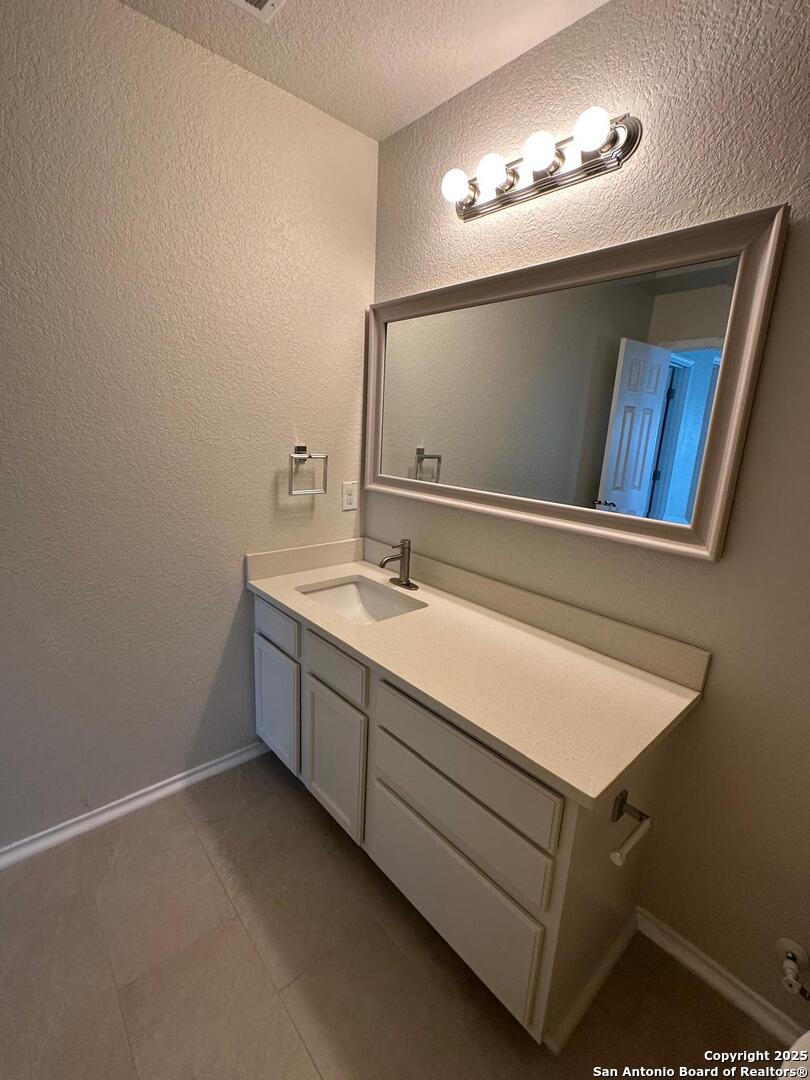 25346 Colt San Antonio TX 78261