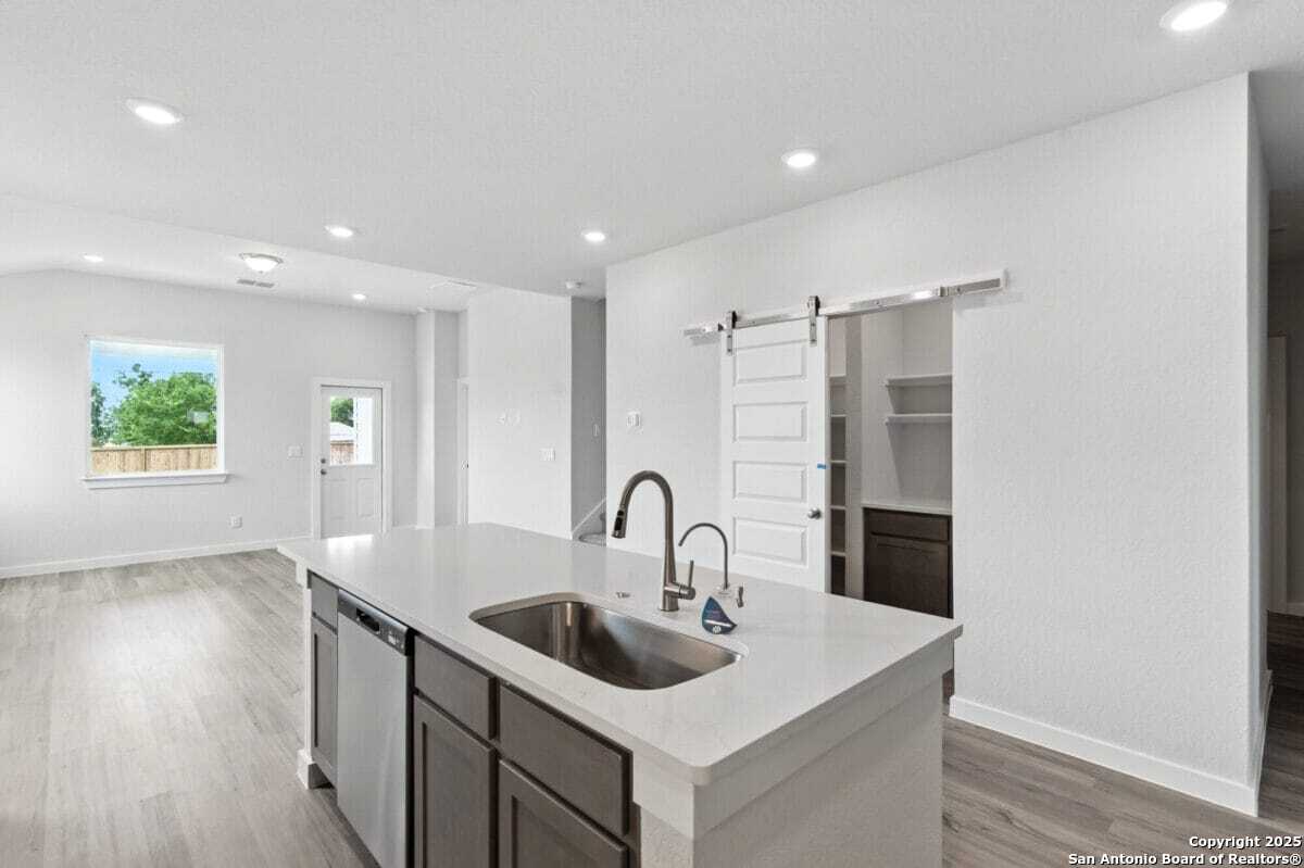 1896 Split Rock New Braunfels TX 78130