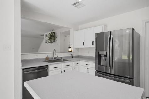 11003 Andover Peak San Antonio TX 78254