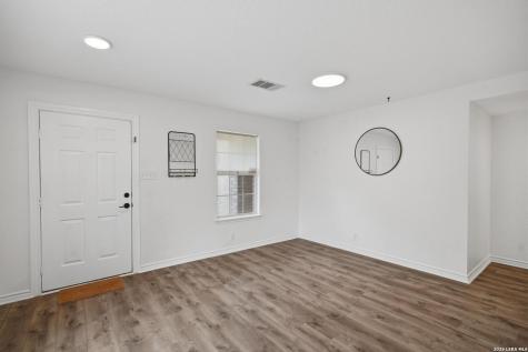 11003 Andover Peak San Antonio TX 78254