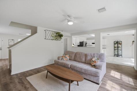 11003 Andover Peak San Antonio TX 78254