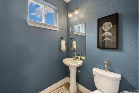 1618 W Lawndale #2 San Antonio TX 78209