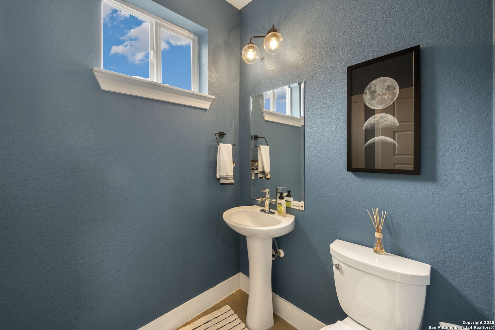 1618 W Lawndale #2 San Antonio TX 78209