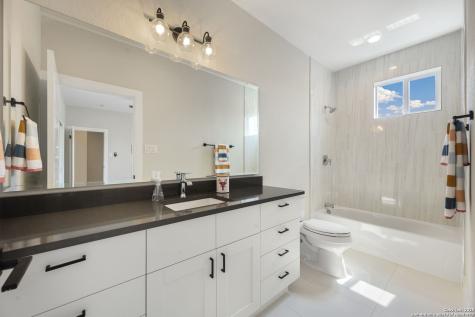 1618 W Lawndale #2 San Antonio TX 78209