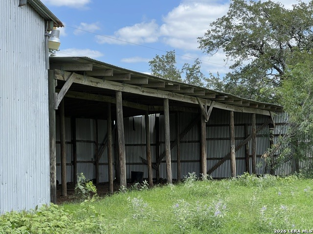 4612 County Road 117 Floresville TX 78114