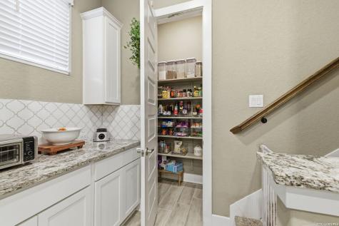 4207 Artabri San Antonio TX 78261