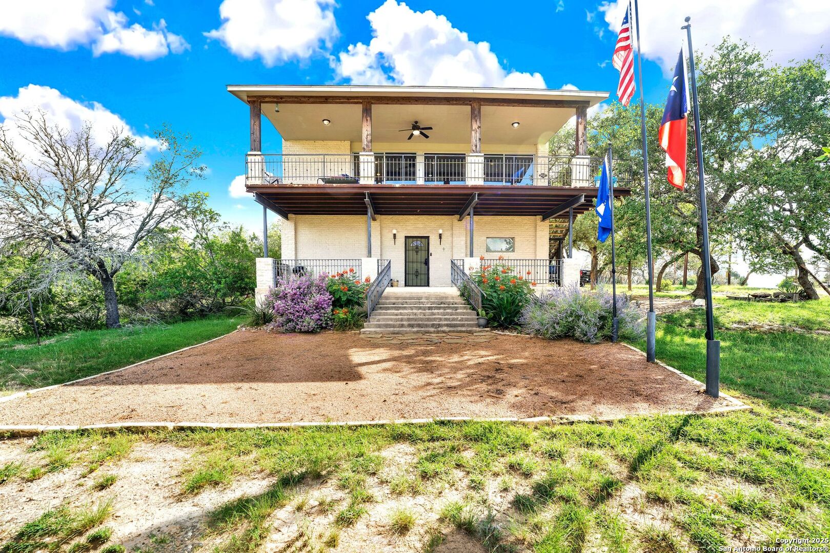 518 Park Bandera TX 78003