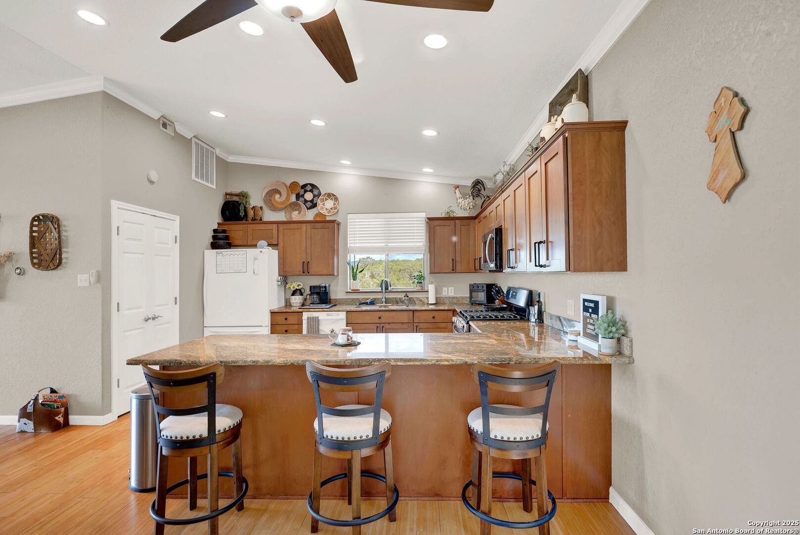 518 Park Bandera TX 78003