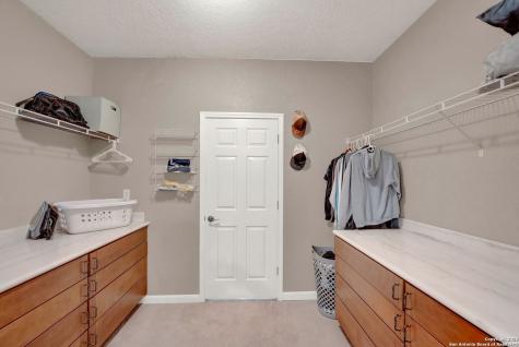 518 Park Bandera TX 78003