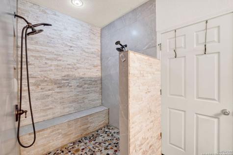 518 Park Bandera TX 78003
