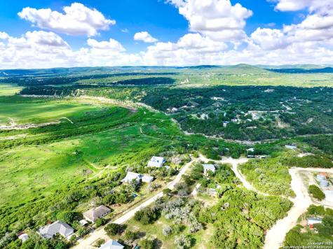518 Park Bandera TX 78003